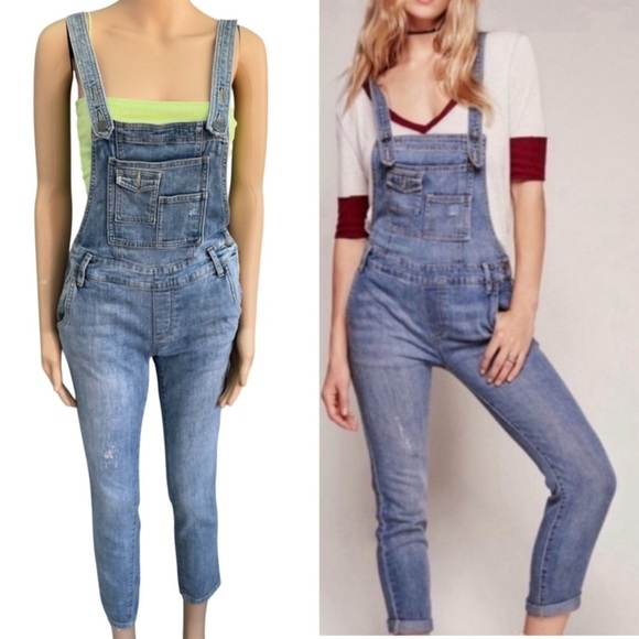 Blue Denim Jumpsuit with Adjustable Straps and Cropped Length - Picture 1 of 8